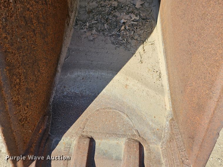 image for item MI9441 24" W excavator bucket