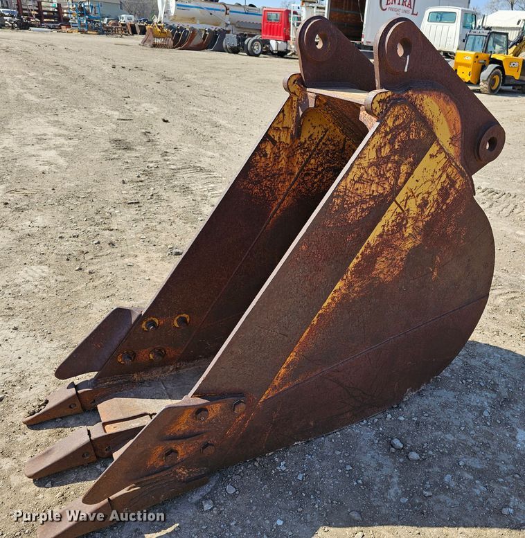 image for item MI9442 24" W excavator bucket