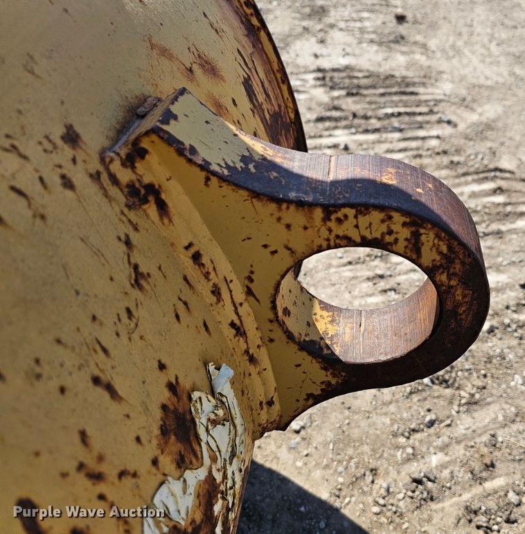 image for item MI9442 24" W excavator bucket