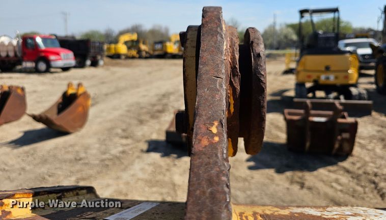 image for item MI9443 John Deere  44" W excavator bucket