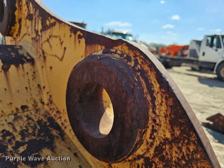 image for item MI9443 John Deere  44" W excavator bucket