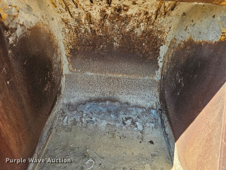 image for item MI9443 John Deere  44" W excavator bucket