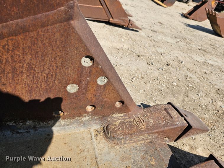 image for item MI9443 John Deere  44" W excavator bucket