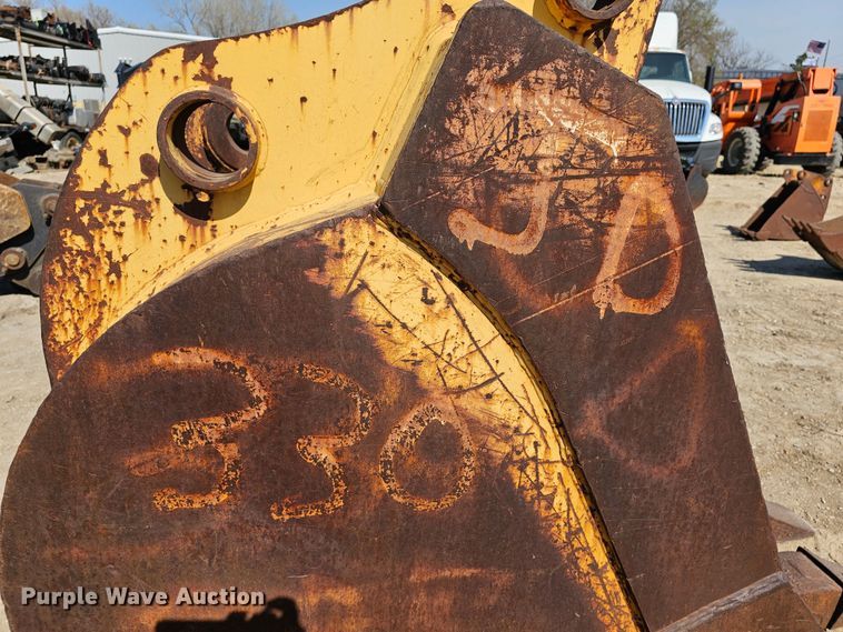 image for item MI9443 John Deere  44" W excavator bucket