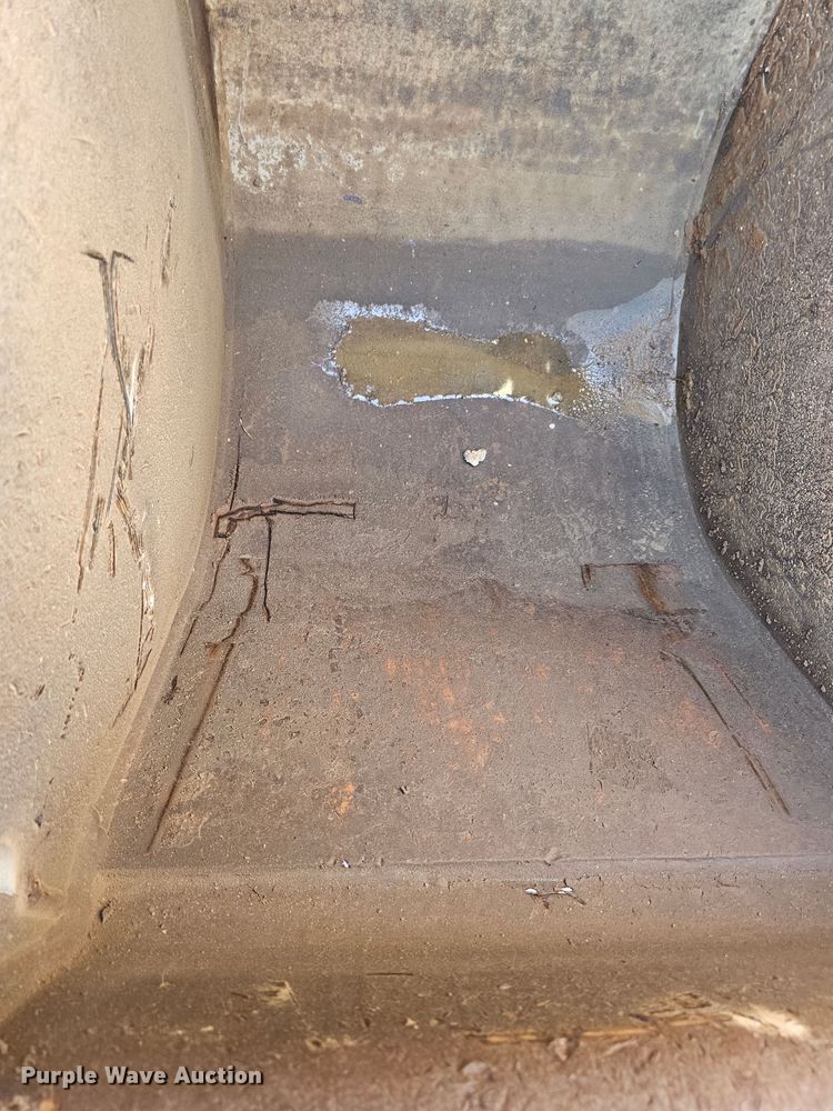 image for item MI9445 Esco  26" W excavator bucket with quick coupler