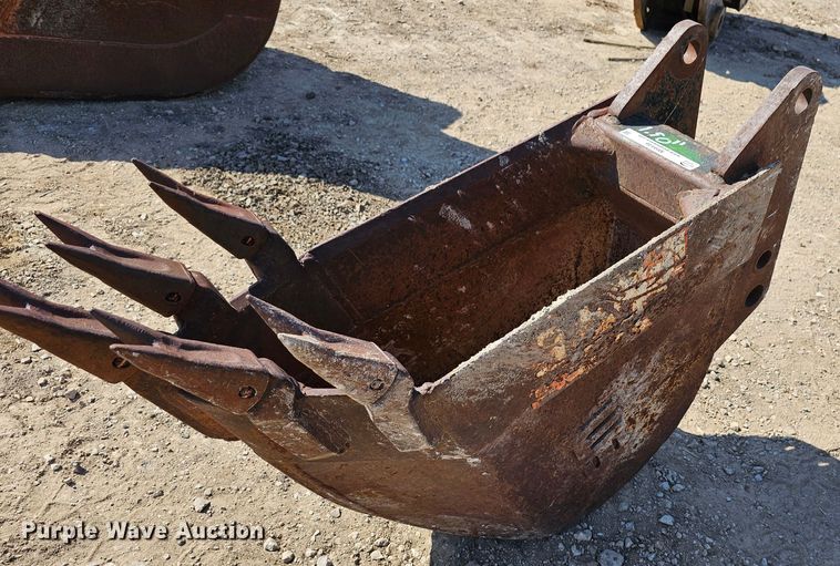 image for item MI9446 16" W backhoe bucket