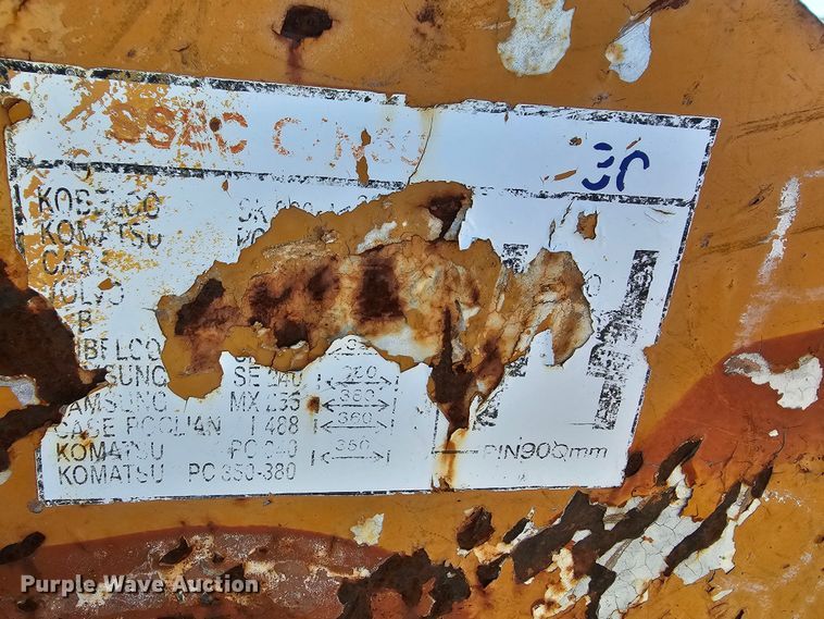 image for item MI9447 32" W excavator bucket