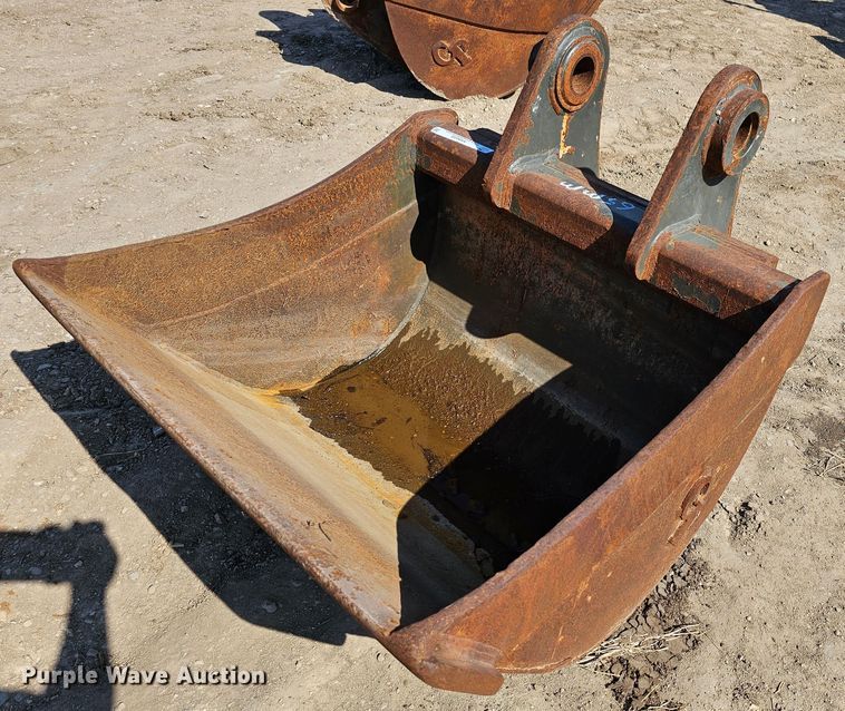 image for item MI9448 38" W excavator bucket