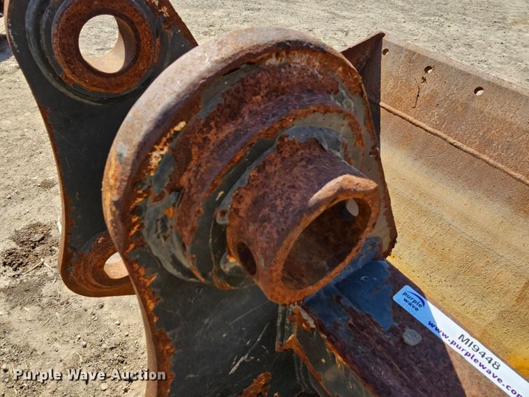 image for item MI9448 38" W excavator bucket