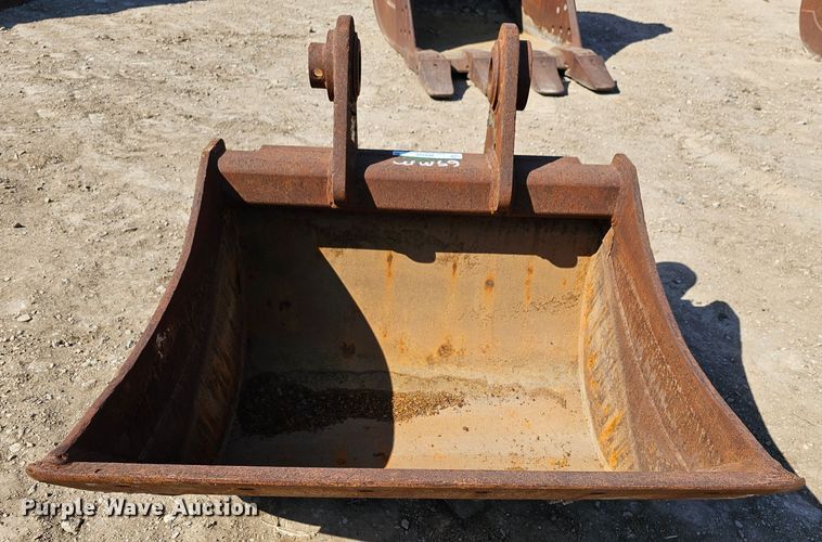 image for item MI9449 CP  38" W excavator bucket