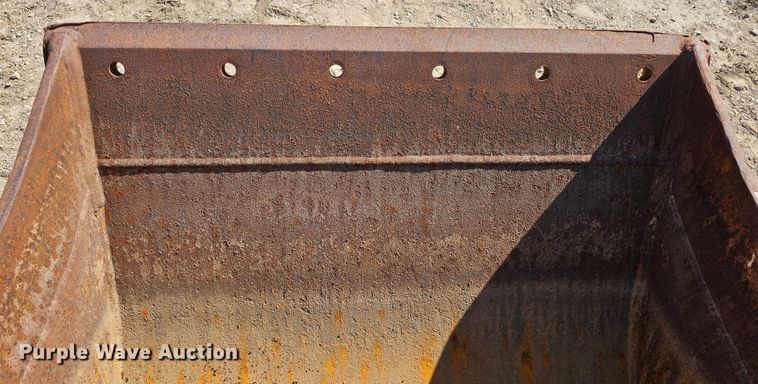 image for item MI9449 CP  38" W excavator bucket