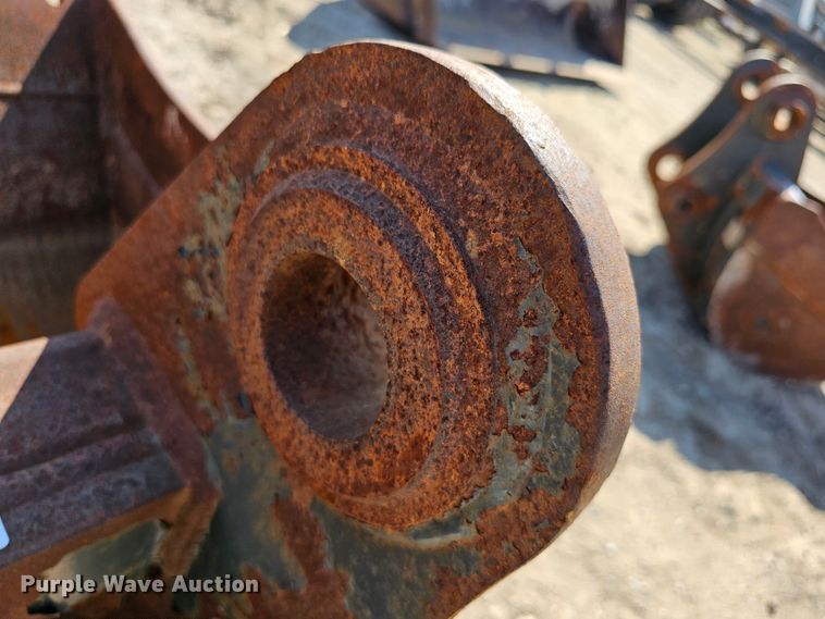 image for item MI9449 CP  38" W excavator bucket