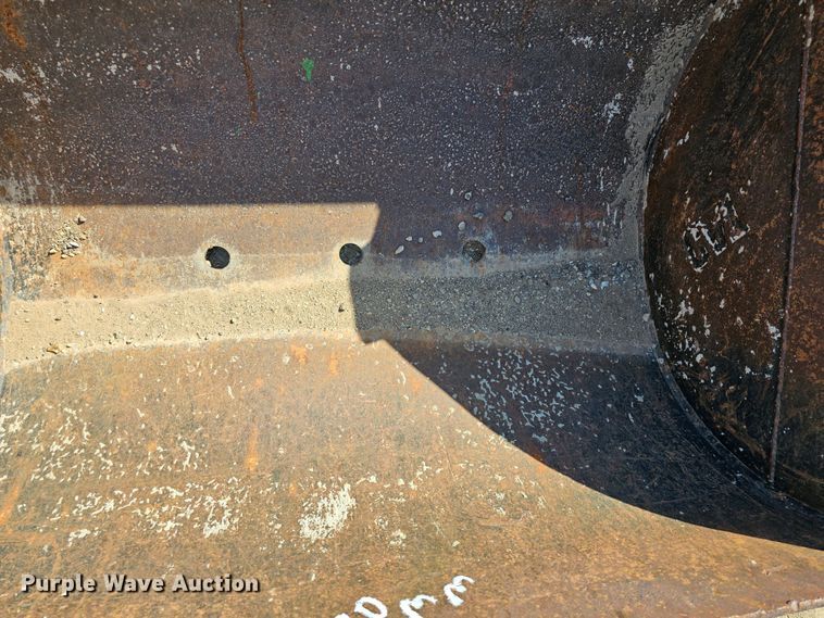 image for item MI9450 Caterpillar  35" W excavator bucket