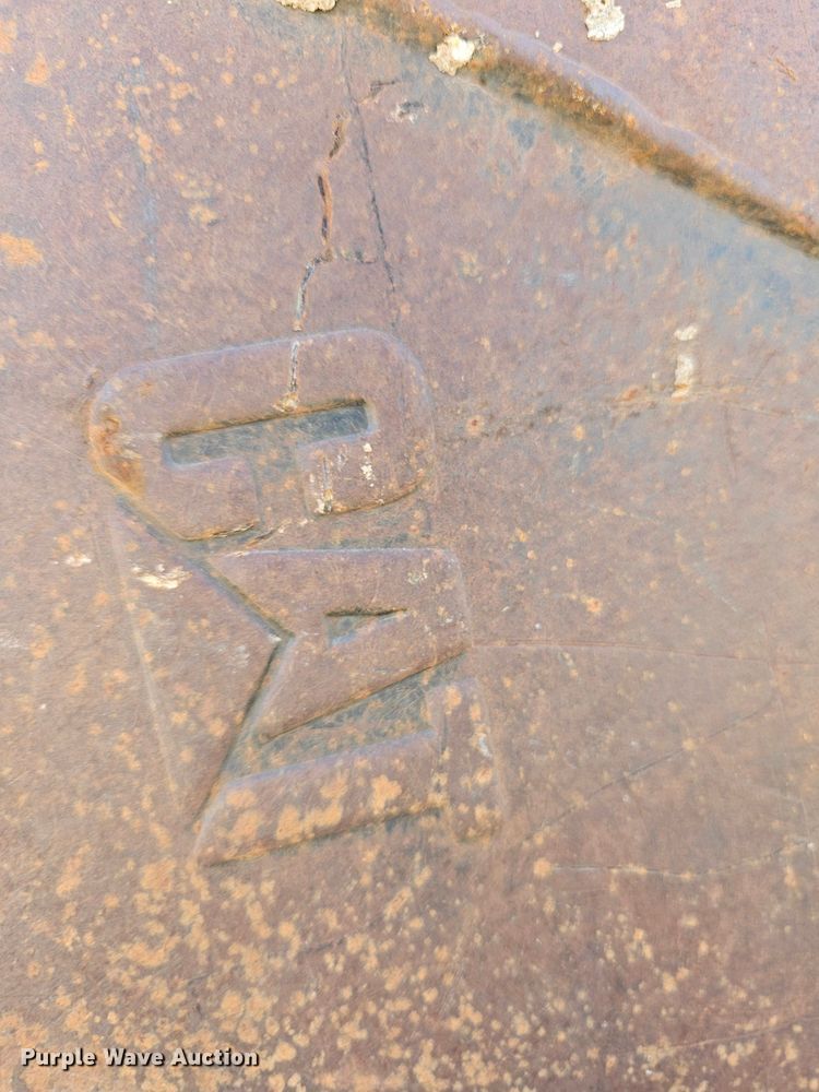 image for item MI9450 Caterpillar  35" W excavator bucket