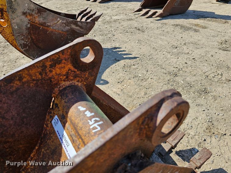 image for item MI9452 16" W backhoe bucket