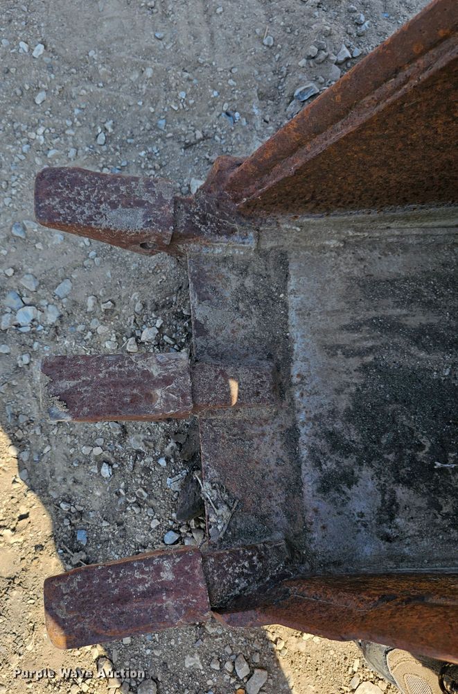 image for item MI9452 16" W backhoe bucket