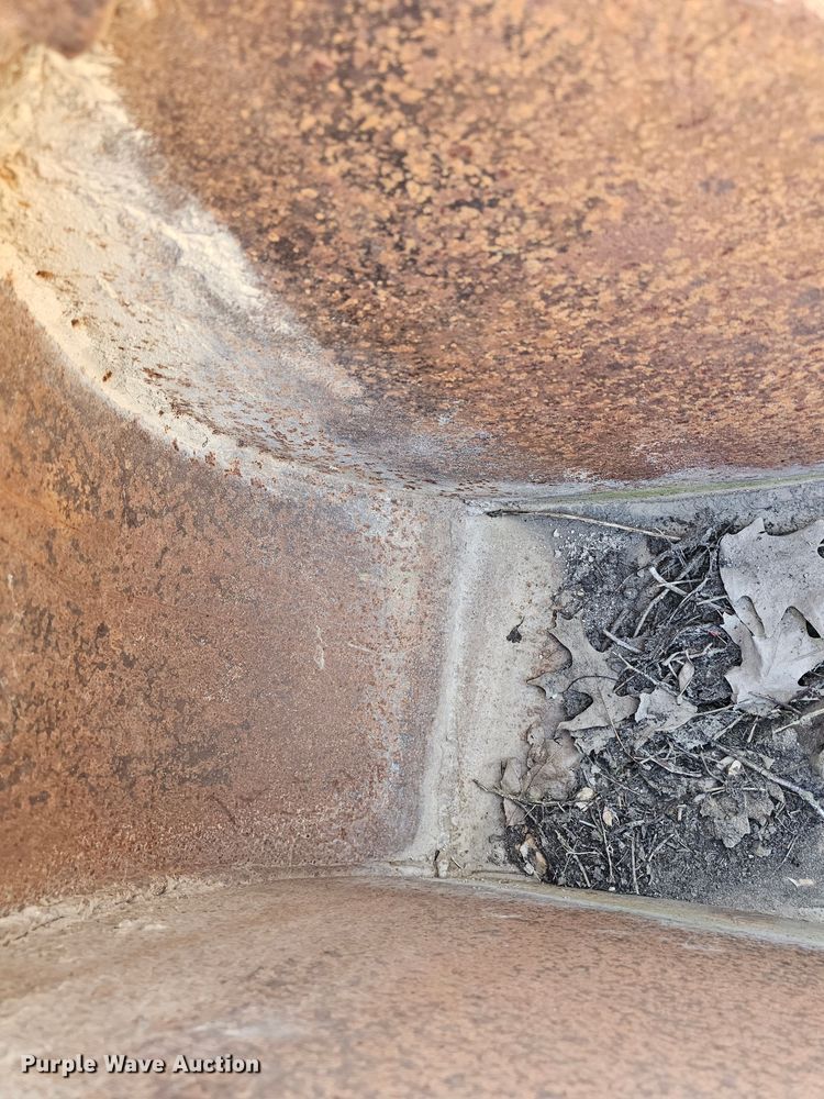 image for item MI9452 16" W backhoe bucket