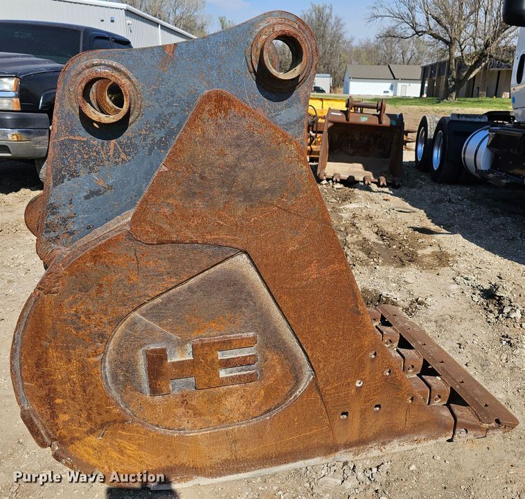 image for item MI9454 John Deere  40" W excavator bucket