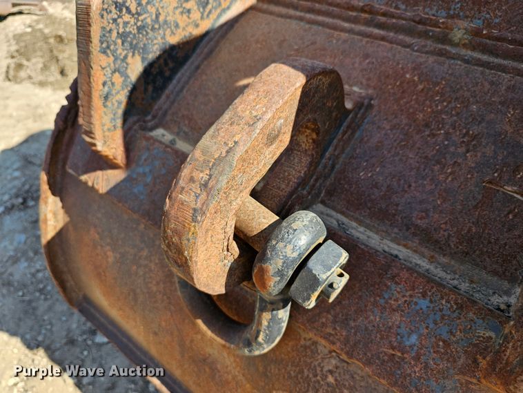 image for item MI9454 John Deere  40" W excavator bucket