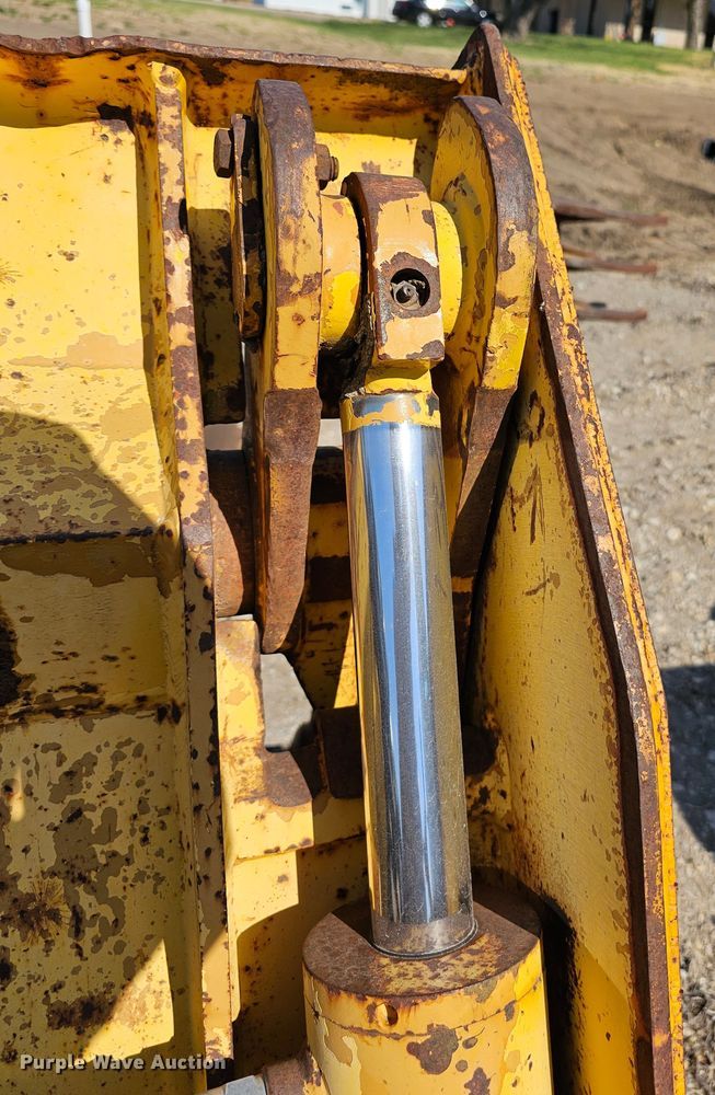 image for item MI9457 100" W four-in-one bucket