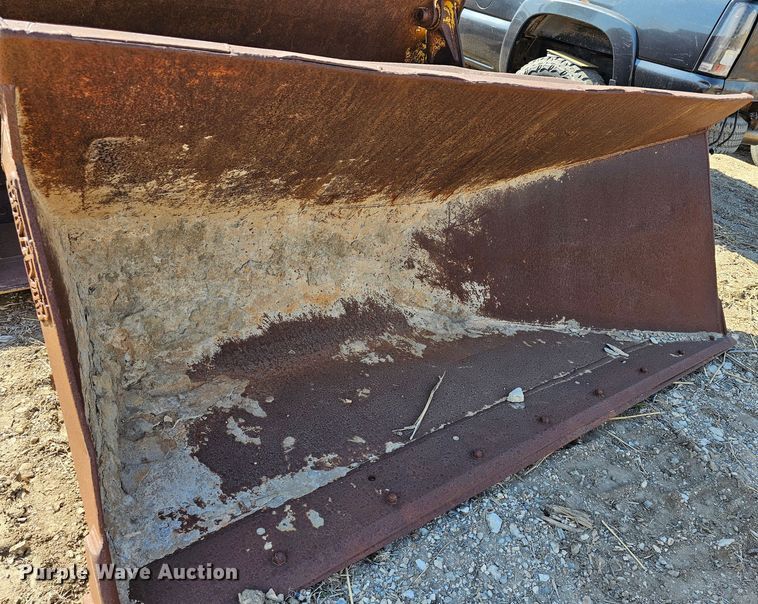 image for item MI9458 Boughton  103" W side dump bucket