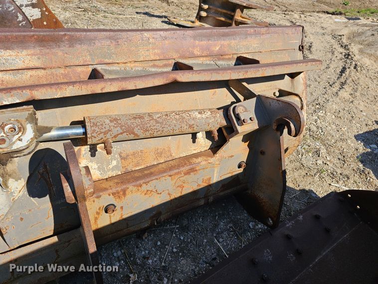 image for item MI9458 Boughton  103" W side dump bucket