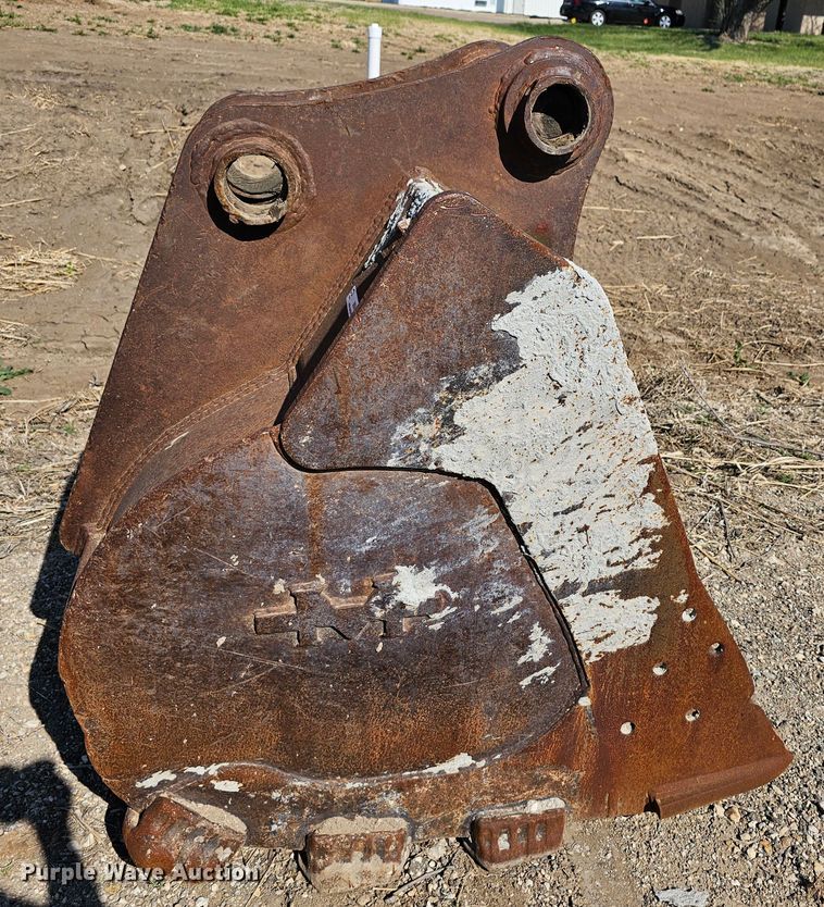 image for item MI9459 42" W excavator bucket