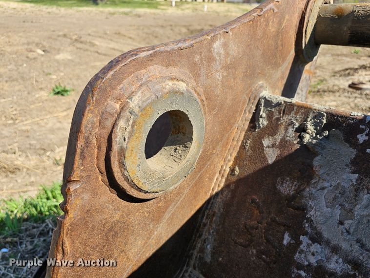 image for item MI9459 42" W excavator bucket