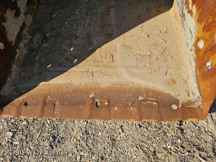 image for item MI9459 42" W excavator bucket