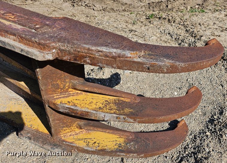 image for item MI9460 22" W excavator thumb