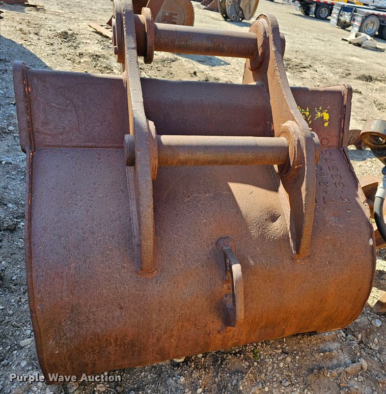 image for item MI9461 49.5" W excavator bucket