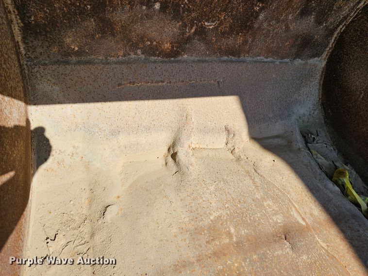 image for item MI9461 49.5" W excavator bucket