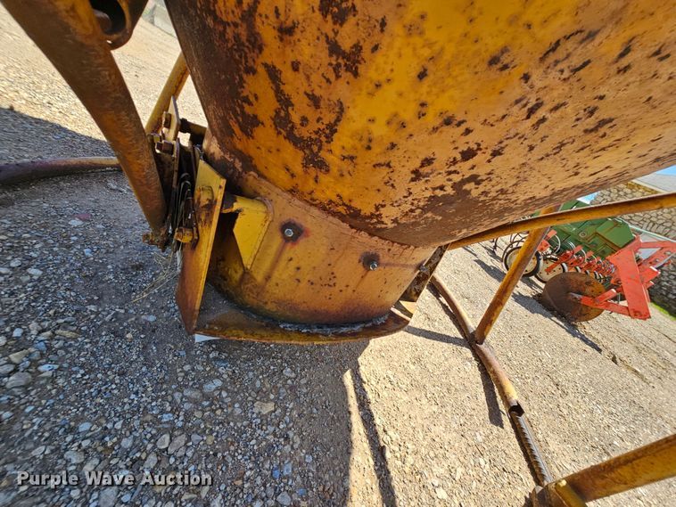 image for item MI9509 Gar-Bro  concrete bucket