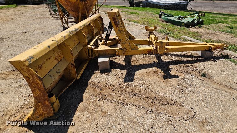 image for item MI9510 Leon  10'W dozer blade