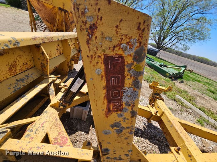 image for item MI9510 Leon  10'W dozer blade