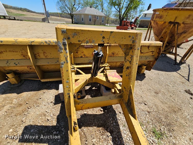 image for item MI9510 Leon  10'W dozer blade