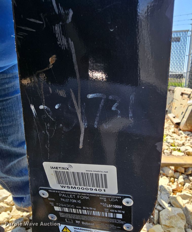 image for item MI9519 Bobcat 7294305  skid steer forks