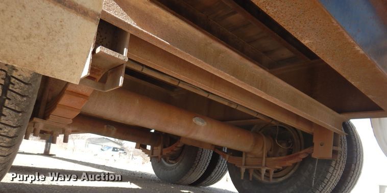 image for item MO9587 1999 PJ  equipment trailer