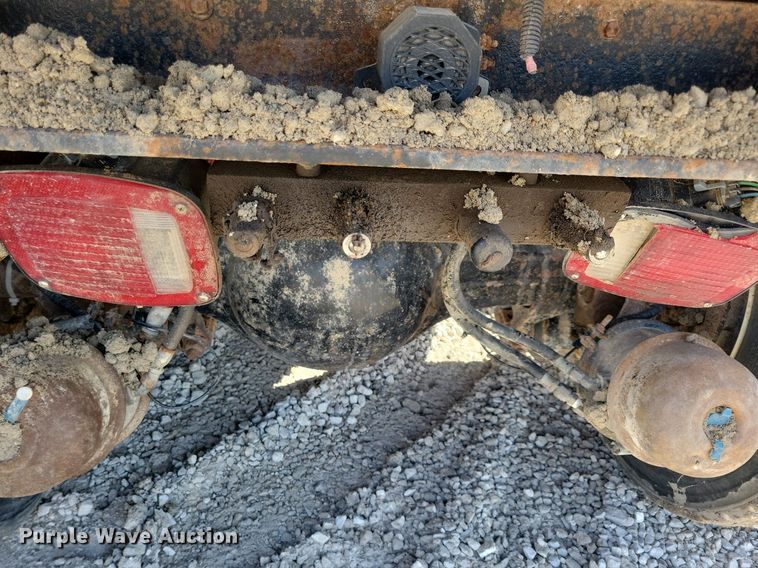 image for item MO9628 2006 Sterling LT9500  dump truck