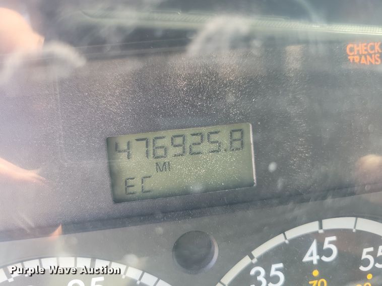 image for item MO9628 2006 Sterling LT9500  dump truck