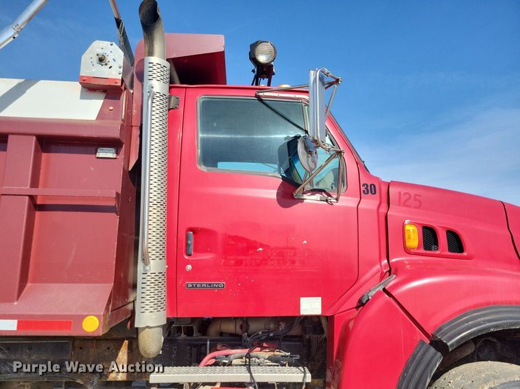image for item MO9628 2006 Sterling LT9500  dump truck