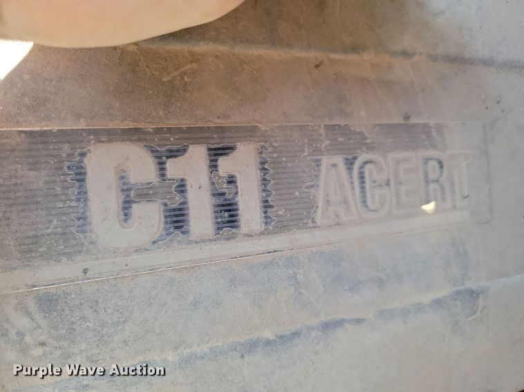 image for item MO9628 2006 Sterling LT9500  dump truck