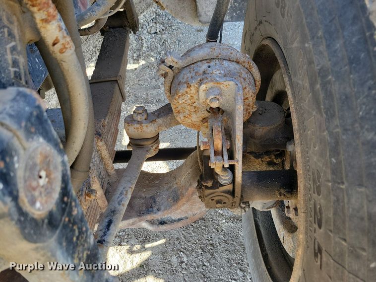 image for item MO9628 2006 Sterling LT9500  dump truck