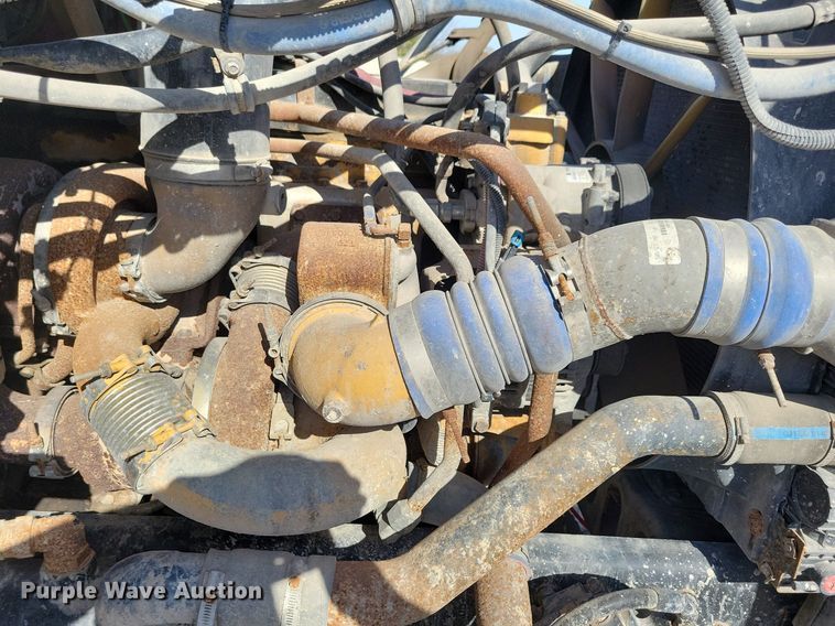 image for item MO9628 2006 Sterling LT9500  dump truck