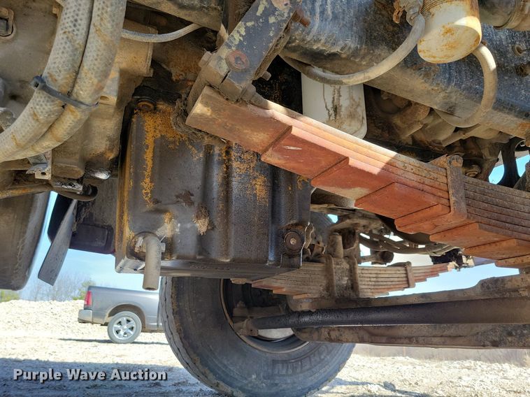 image for item MO9628 2006 Sterling LT9500  dump truck