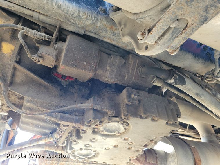 image for item MO9628 2006 Sterling LT9500  dump truck