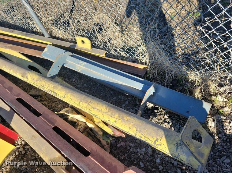 image for item MO9640 lifting and rigging equipment