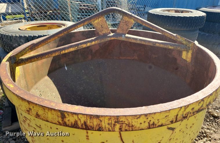 image for item MO9644 Concrete bucket