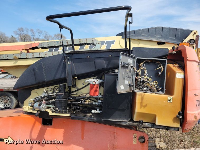 image for item MO9660 2007 JLG 600S  boom lift