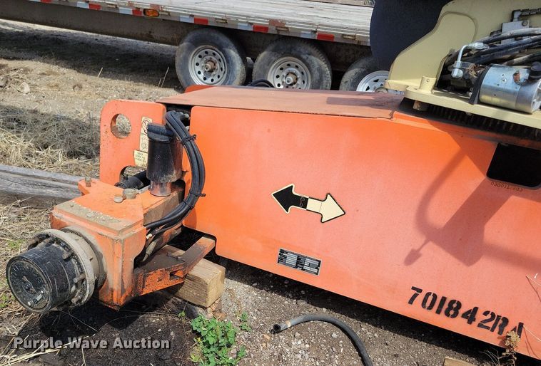 image for item MO9660 2007 JLG 600S  boom lift